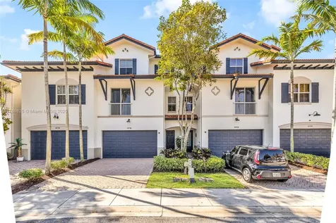 4718 S Prive Circle Delray Beach FL 33445