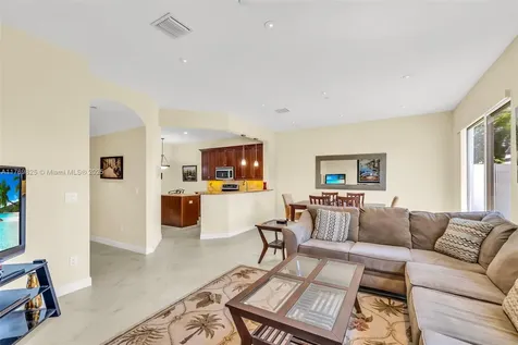 4718 S Prive Circle Delray Beach FL 33445