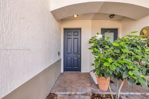 4718 S Prive Circle Delray Beach FL 33445