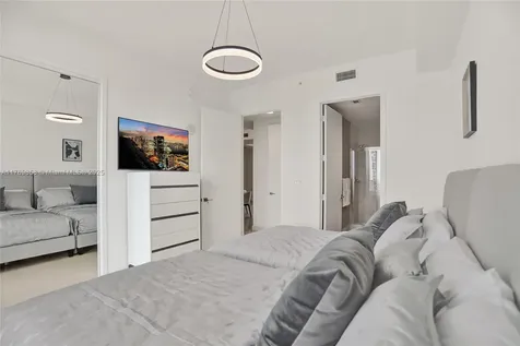 18101 Collins Avenue Sunny Isles Beach FL 33160