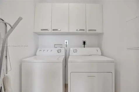 18101 Collins Avenue Sunny Isles Beach FL 33160