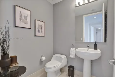 18101 Collins Avenue Sunny Isles Beach FL 33160