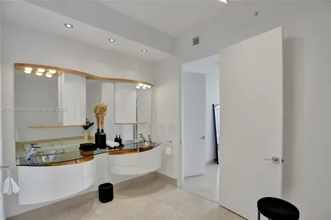 18101 Collins Avenue Sunny Isles Beach FL 33160