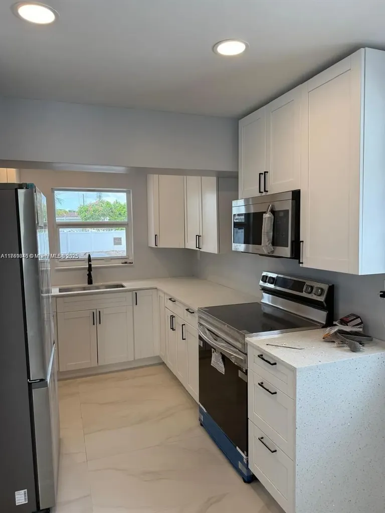 5636 Arthur Street Hollywood FL 33021