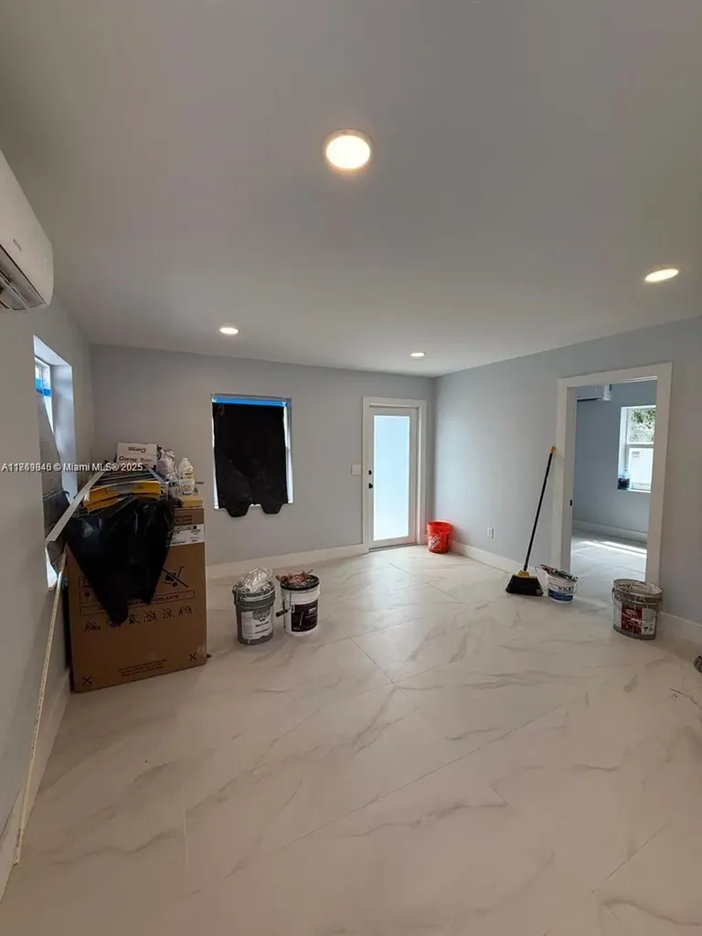 5636 Arthur Street Hollywood FL 33021