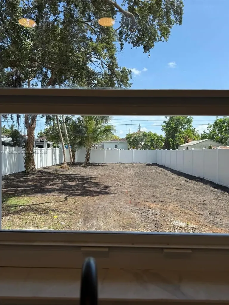 5636 Arthur Street Hollywood FL 33021