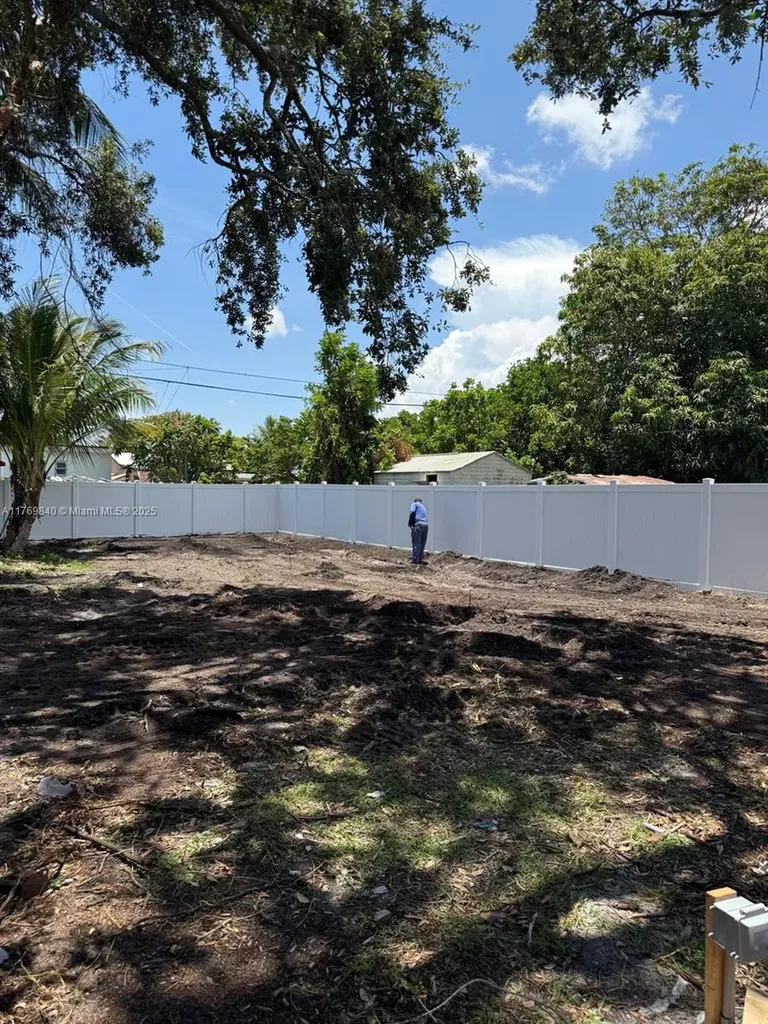 5636 Arthur Street Hollywood FL 33021