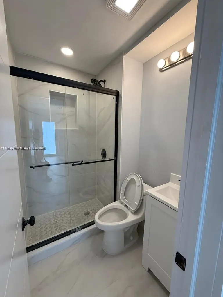 5636 Arthur Street Hollywood FL 33021