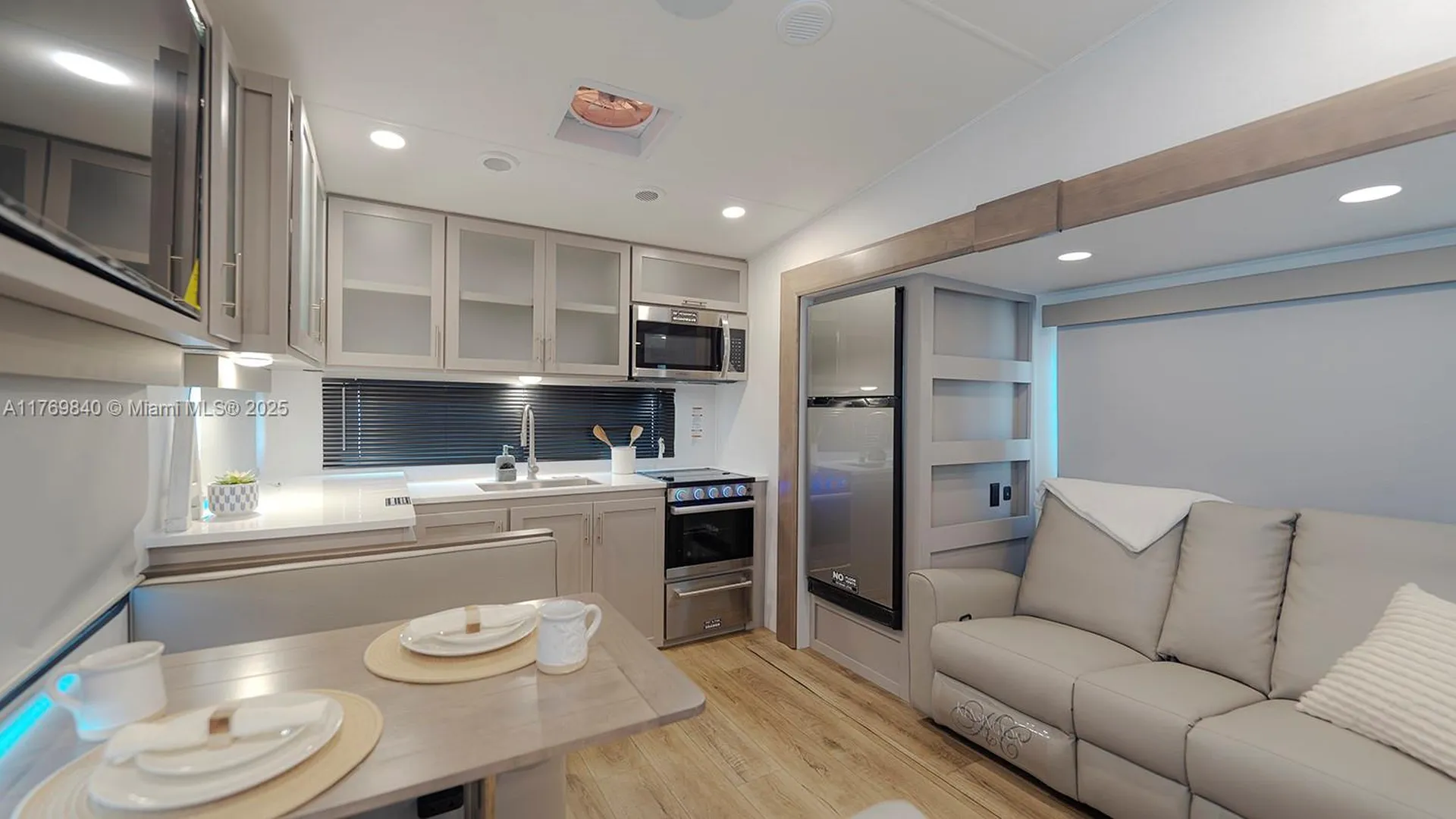 5636 Arthur Street Hollywood FL 33021