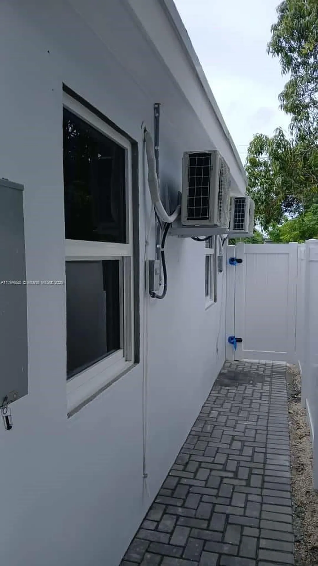 5636 Arthur Street Hollywood FL 33021