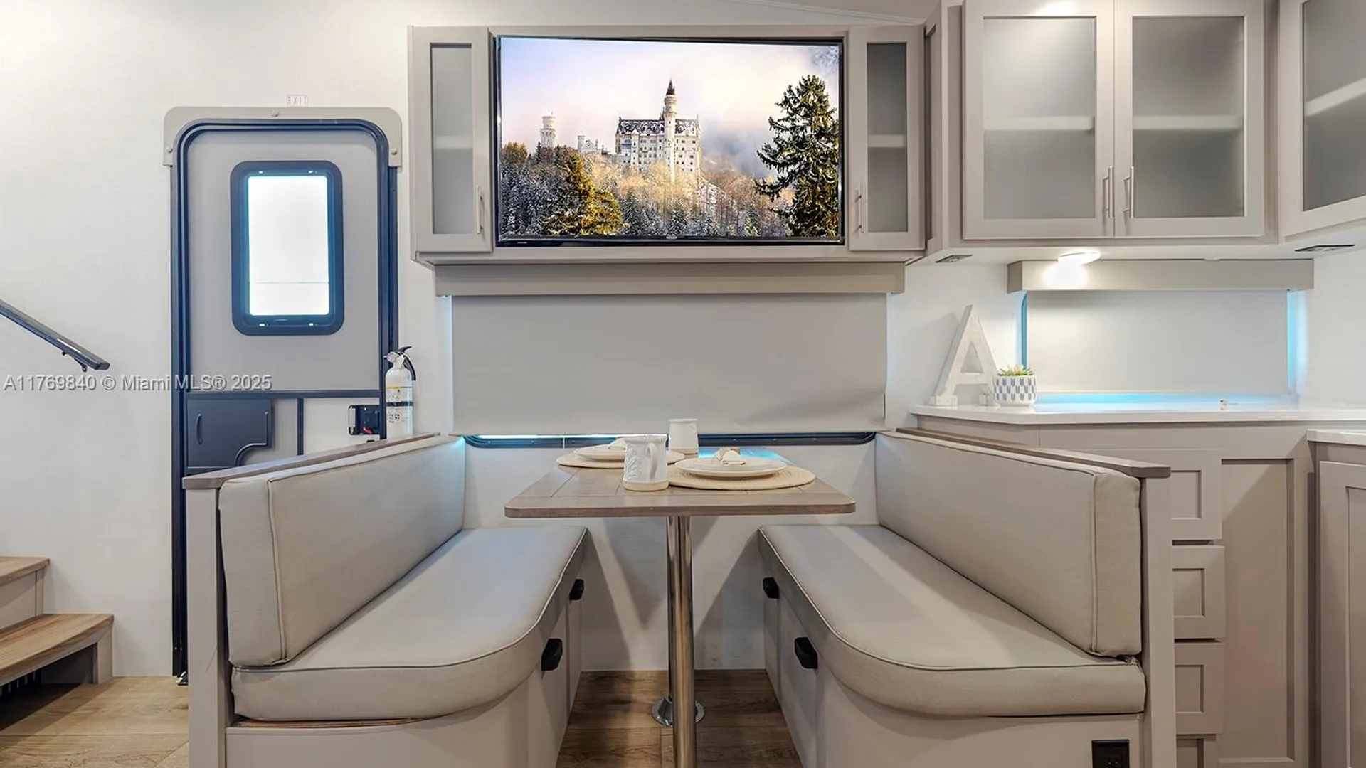 5636 Arthur Street Hollywood FL 33021