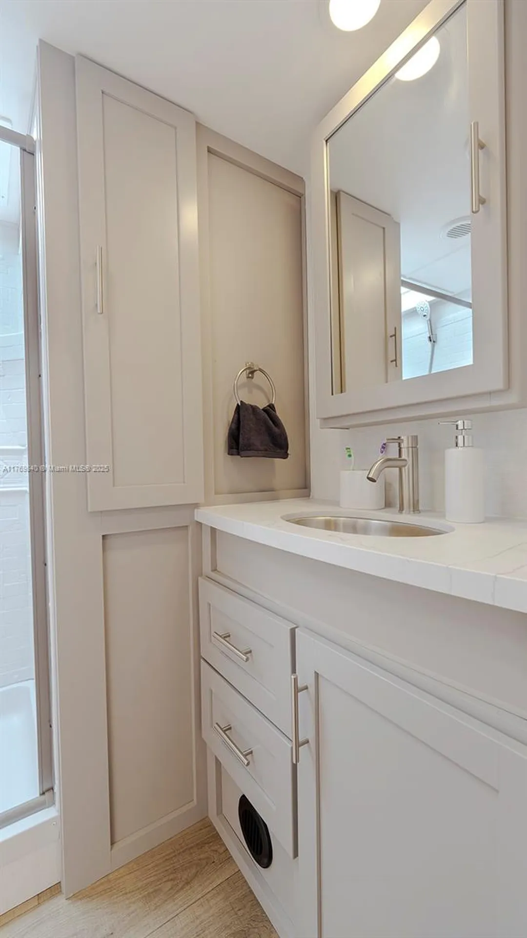 5636 Arthur Street Hollywood FL 33021