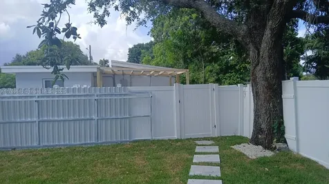 5636 Arthur Street Hollywood FL 33021
