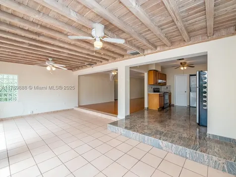 9441 Byron Avenue Surfside FL 33154