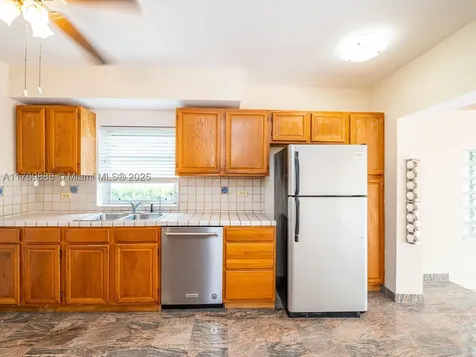 9441 Byron Avenue Surfside FL 33154