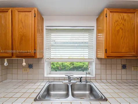 9441 Byron Avenue Surfside FL 33154