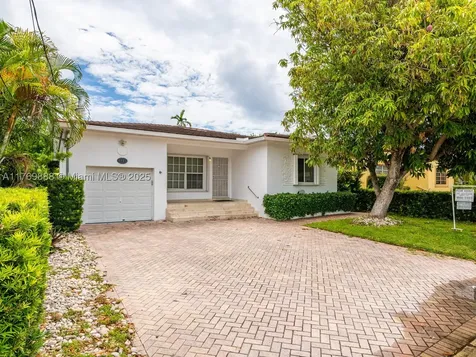 9441 Byron Avenue Surfside FL 33154