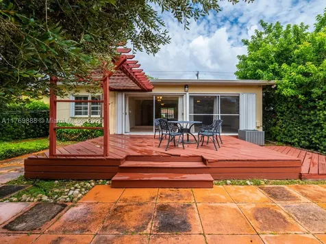 9441 Byron Avenue Surfside FL 33154