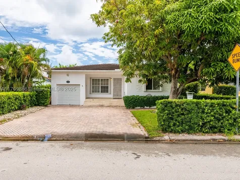 9441 Byron Avenue Surfside FL 33154
