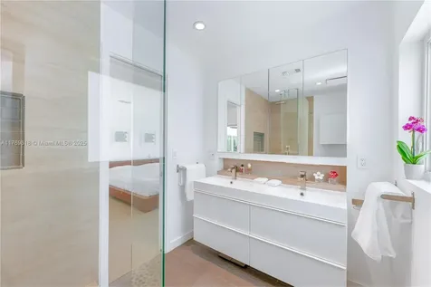 5721 SW 58th Place South Miami FL 33143