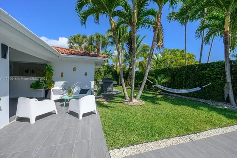5721 SW 58th Place South Miami FL 33143