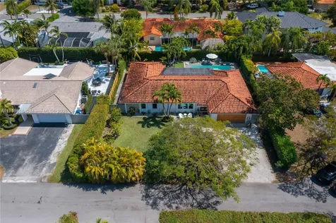 5721 SW 58th Place South Miami FL 33143