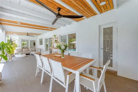 5721 SW 58th Place South Miami FL 33143