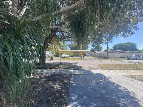 1107 NW 14th Street Fort Lauderdale FL 33311