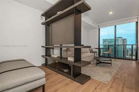 398 NE 5th Street Miami FL 33132