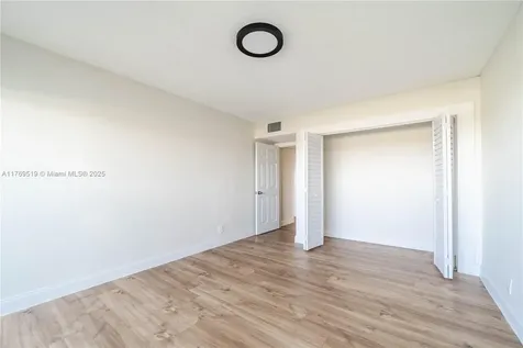 3301 Spanish Moss Terrace Lauderhill FL 33319