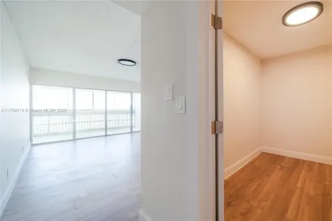 3301 Spanish Moss Terrace Lauderhill FL 33319