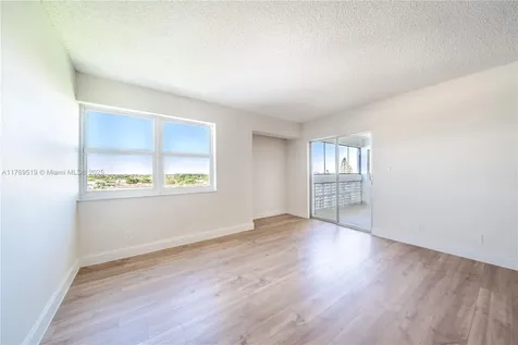 3301 Spanish Moss Terrace Lauderhill FL 33319