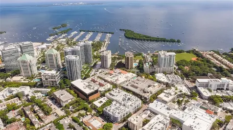 2940 Oak Avenue Miami FL 33133