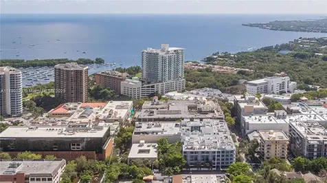 2940 Oak Avenue Miami FL 33133