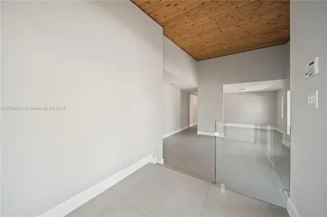 6881 SW 94th Avenue Miami FL 33173