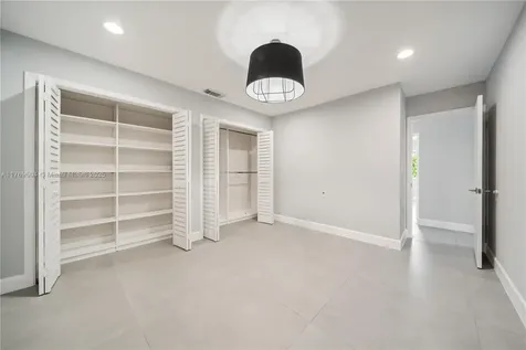 6881 SW 94th Avenue Miami FL 33173