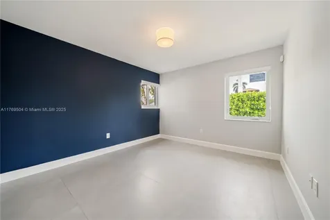 6881 SW 94th Avenue Miami FL 33173