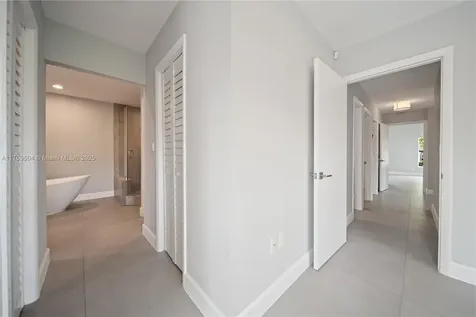 6881 SW 94th Avenue Miami FL 33173