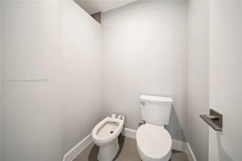 6881 SW 94th Avenue Miami FL 33173