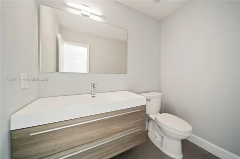 6881 SW 94th Avenue Miami FL 33173