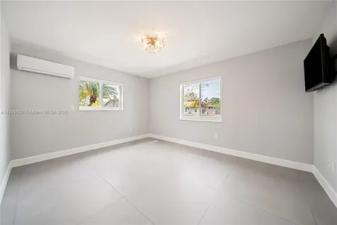6881 SW 94th Avenue Miami FL 33173