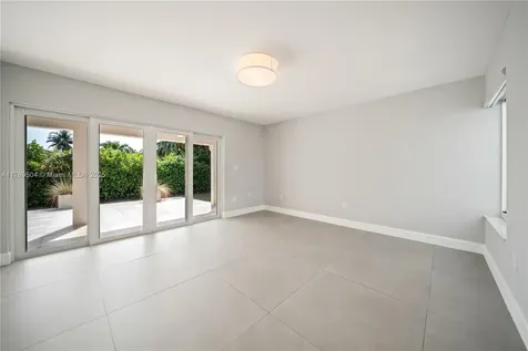 6881 SW 94th Avenue Miami FL 33173