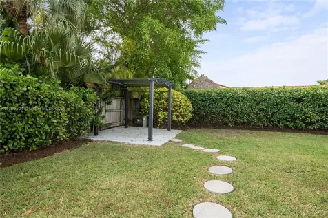 6881 SW 94th Avenue Miami FL 33173
