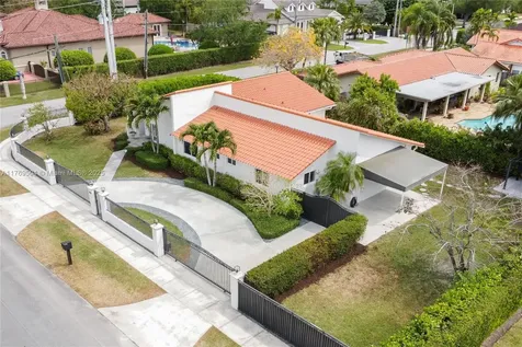 6881 SW 94th Avenue Miami FL 33173