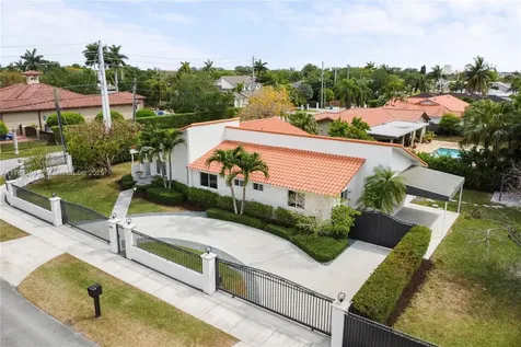 6881 SW 94th Avenue Miami FL 33173
