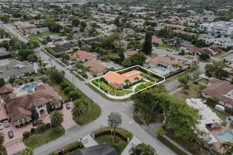 6881 SW 94th Avenue Miami FL 33173