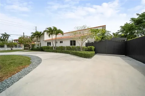 6881 SW 94th Avenue Miami FL 33173