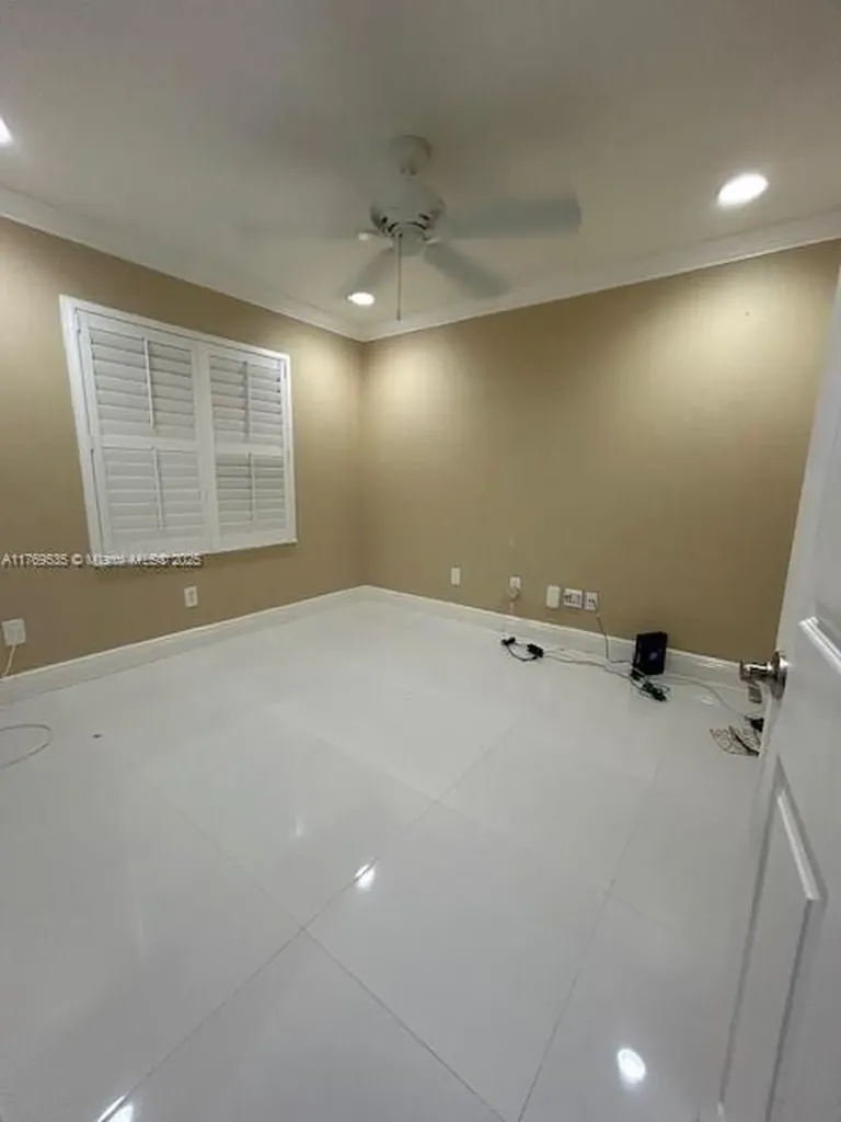 10261 NW 54th Place Coral Springs FL 33076