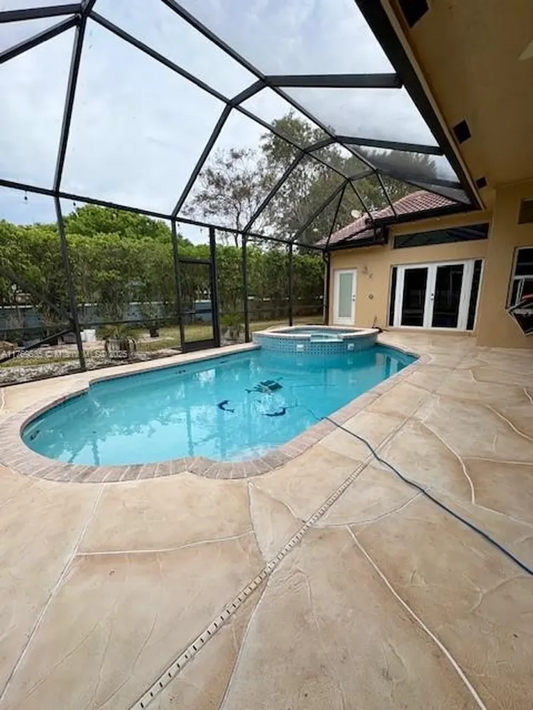 10261 NW 54th Place Coral Springs FL 33076