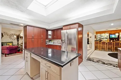 5203 Yellow Pine Lane Tamarac FL 33319